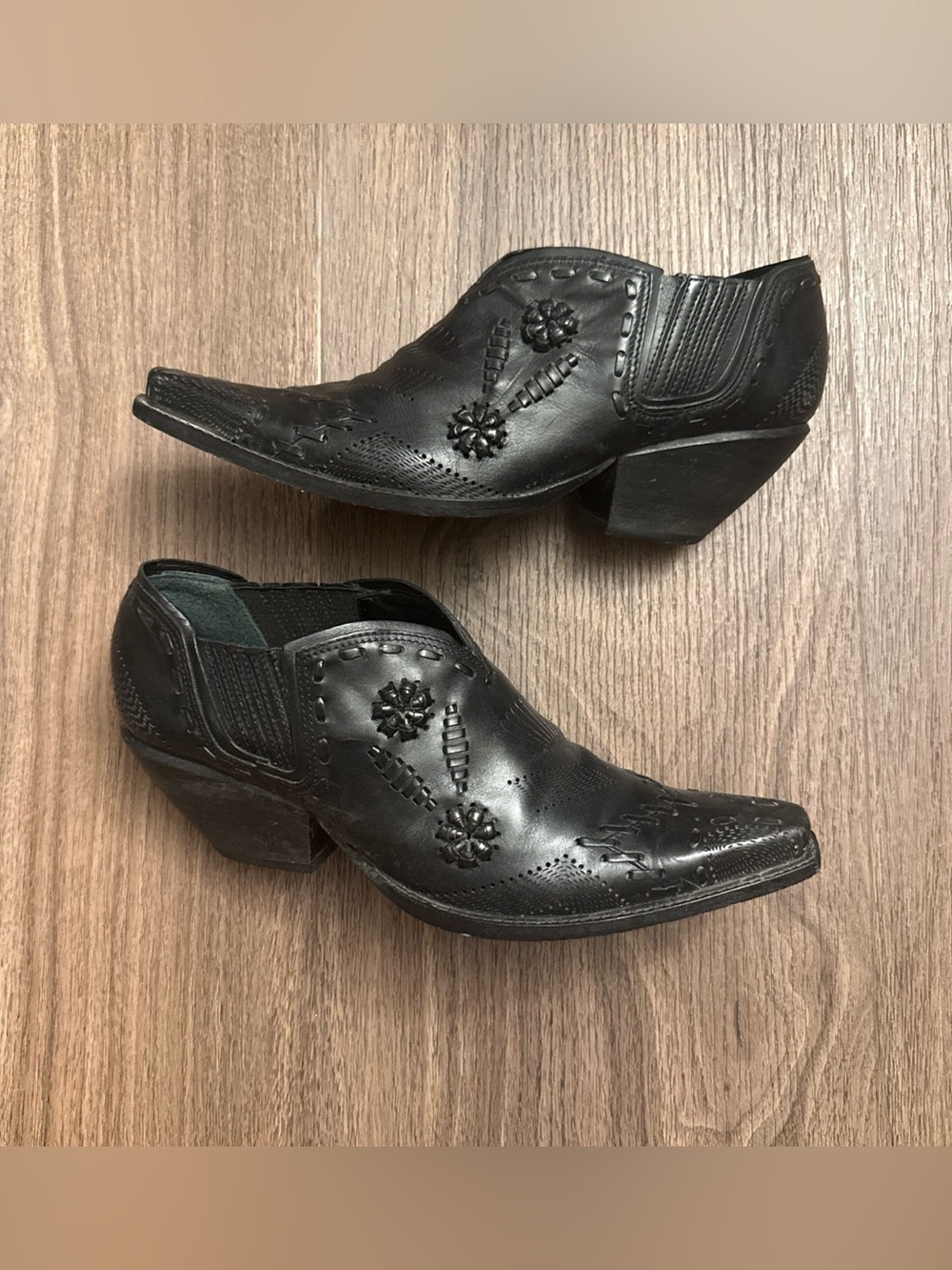 Y2K, leather, cowboy booty Black leather cowboy boots with floral embroidery